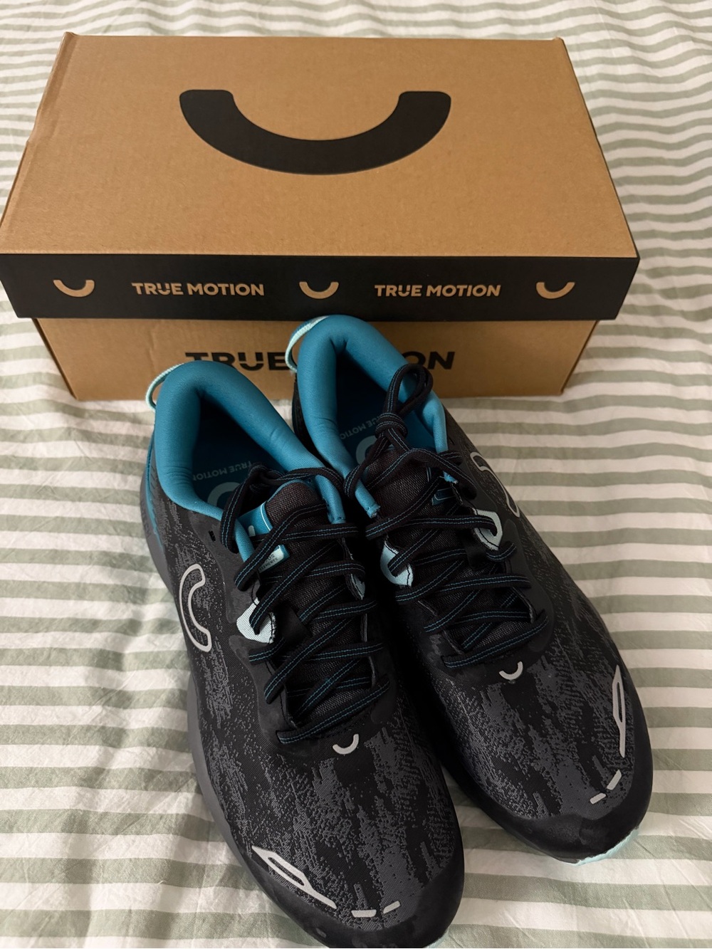 Women’s Running Shoes - Black with Teal Accents